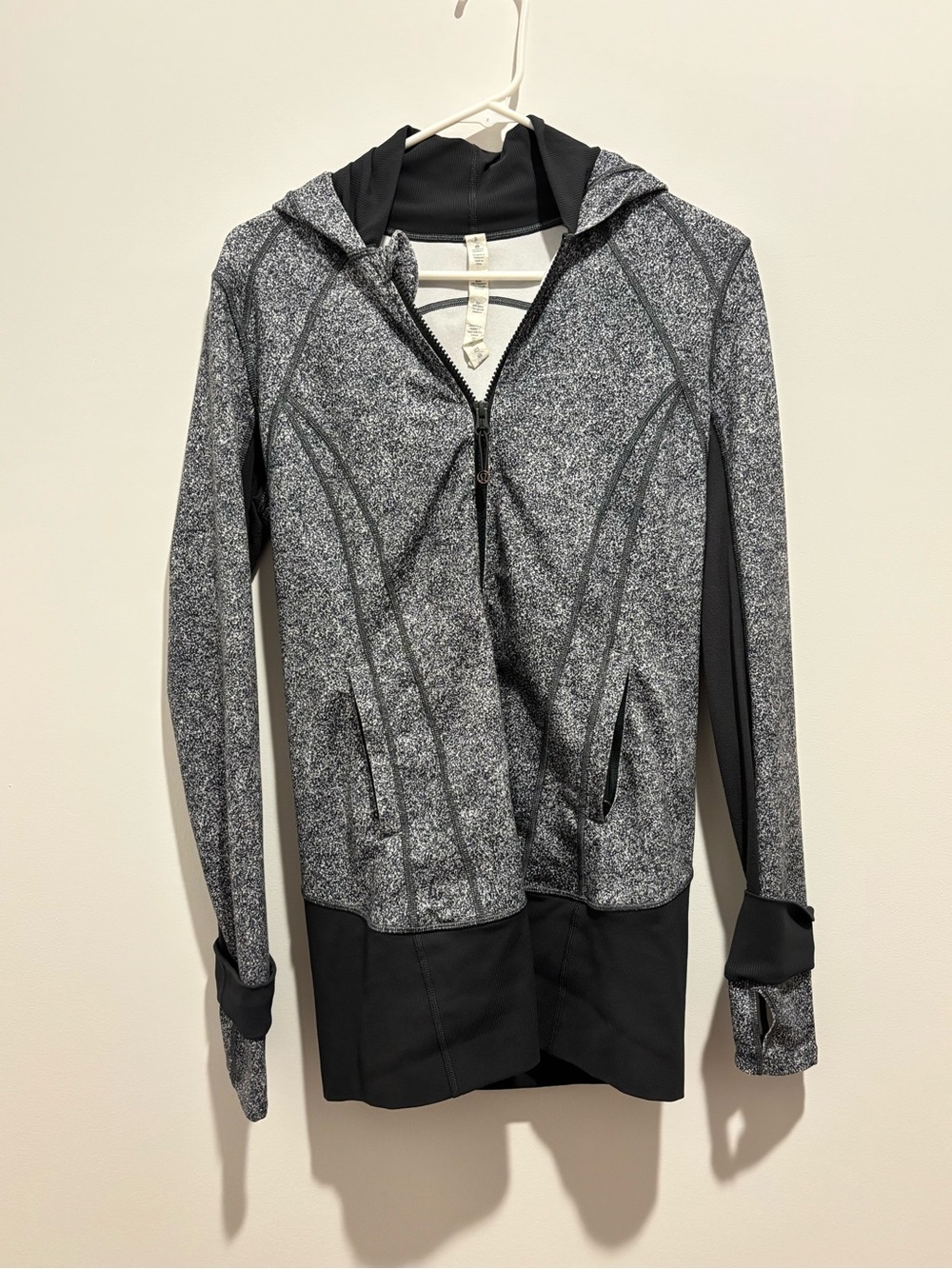 💕Lululemon Daily Practice Jacket💕 - Picture 3 of 7